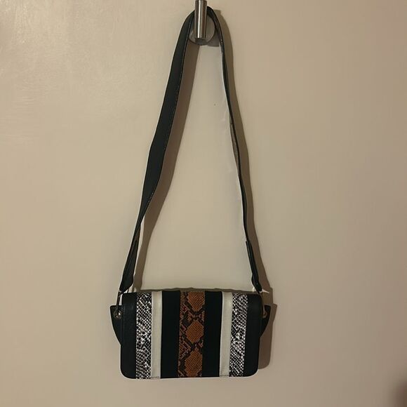 Sam Edelman ‘Sally Boy’ crossbody - Picture 2 of 11